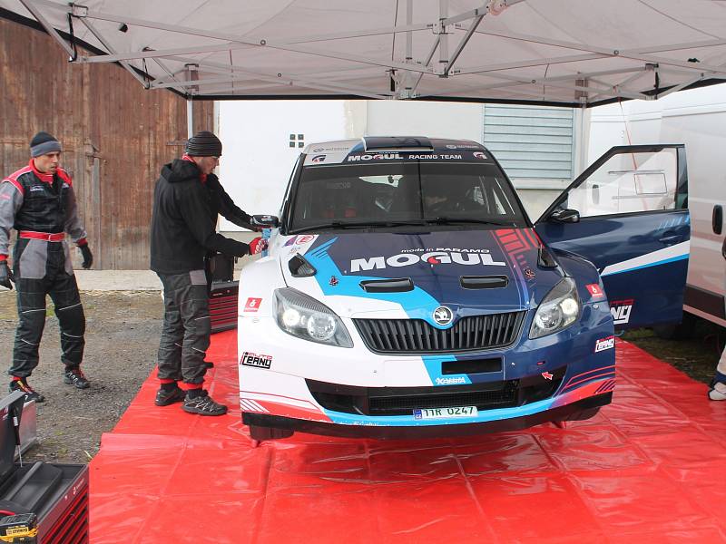 Testování Škody Fabia S2000 před Rallye Šumava s pilotem Janem Černým.