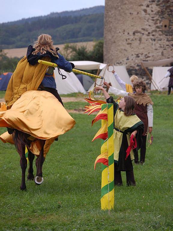 O víkendu se ve Švihově konaly středověké Půtky švihovské.