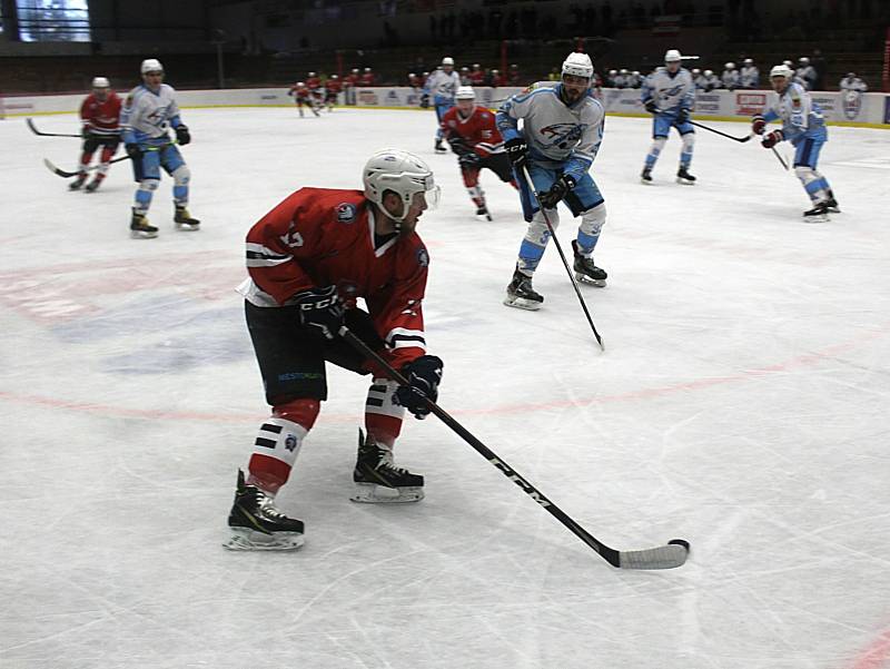 SHC Klatovy (červení) - HC Stadion Cheb 3:0.