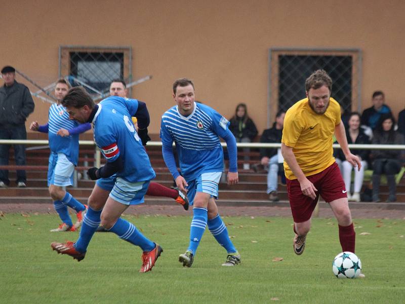 Okresní přebor 2017/2018: Janovice (žluté dresy) - Měčín