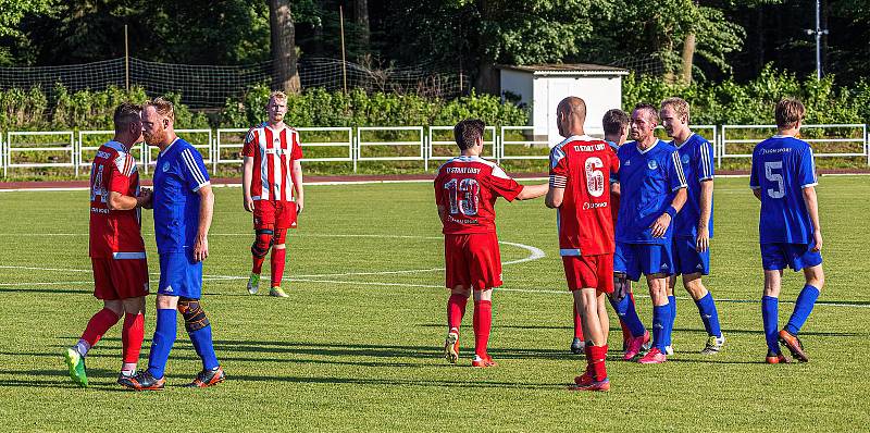 29. kolo I. A třídy: TJ Sušice (modří) - TJ Start Luby 6:1 (3:1).