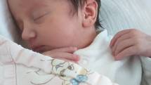 Kristýna Ložková z Klatov (2790 gramů) se narodila v klatovské porodnici 5. dubna ve 14.45 hodin. Rodiče Štěpánka a Radek věděli, že jejich prvorozené dítě bude holčička. 