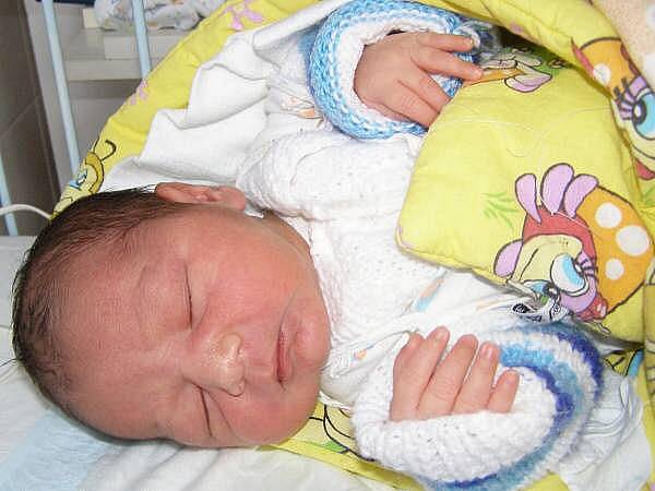 Jaroslav Horvát z Chudenína se narodil v klatovské porodnici 6. června 2010 v 16.42 hodin. Chlapeček vážil rovné 3 kilogramy a měřil 48 centimetrů. Pohlaví miminka znala před porodem jen maminka Eva, tatínek Jaroslav a ostatní  museli počkat až do porodu.