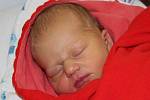 Kristýna Kváčová z Nýrska (3200 g, 50 cm) se narodila v klatovské porodnici 10. ledna v 10. 24 hodin. Rodiče Petra a Lukáš věděli, že Štěpánka (10) bude mít sestřičku, kterou rodiče vítali na světě společně. 