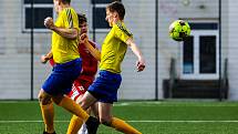 FORTUNA divize A (17. kolo): SK Petřín Plzeň - SENCO Doubravka (žlutí) 0:3.