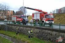 Zásahy hasičů během vichřice na Klatovsku.