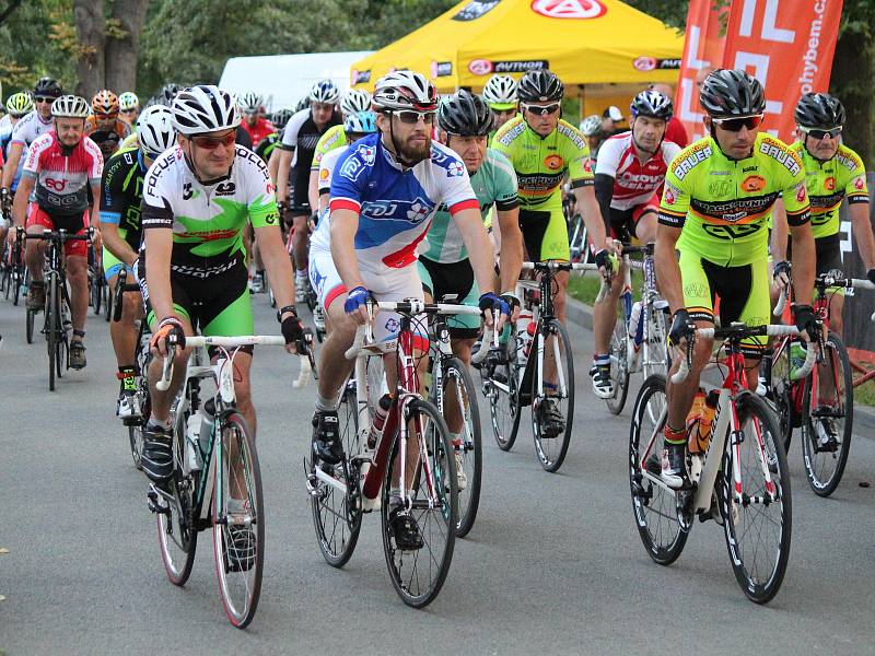 Start cyklistického závodu Author Král Šumavy Road 2017