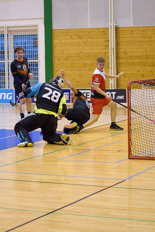 2. kolo Poháru Českého florbalu: Sport Club Klatovy (červenobílí) vs. SK Meťák České Budějovice 15:4.