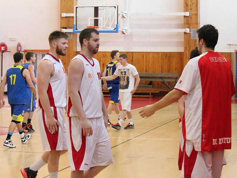 2. liga: BK Klatovy (bílé dresy) - Sluneta USK Ústí nad Labem 72:70