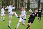 Zápas Fortuna divize skupiny A TJ Sušice (bílí) vs. MFK Dobříš. Výsledek 1:3.