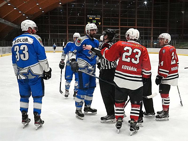 23. kolo 2. ligy, skupina Jih: Stadion Cheb - SHC Klatovy (červení) 5:3.