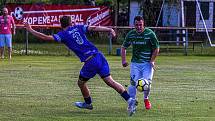 Baráž o I. A třídu, odveta: FK Svéradice (zelení) - TJ Sokol Malesice 1:2 (1:0).