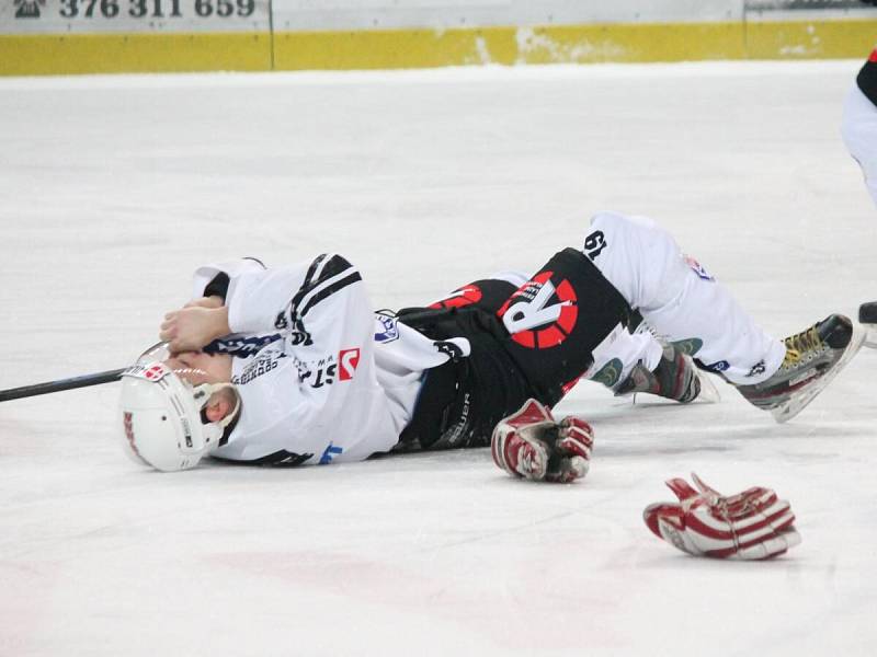 II. liga SHC Klatovy - HC Tábor 3:1.