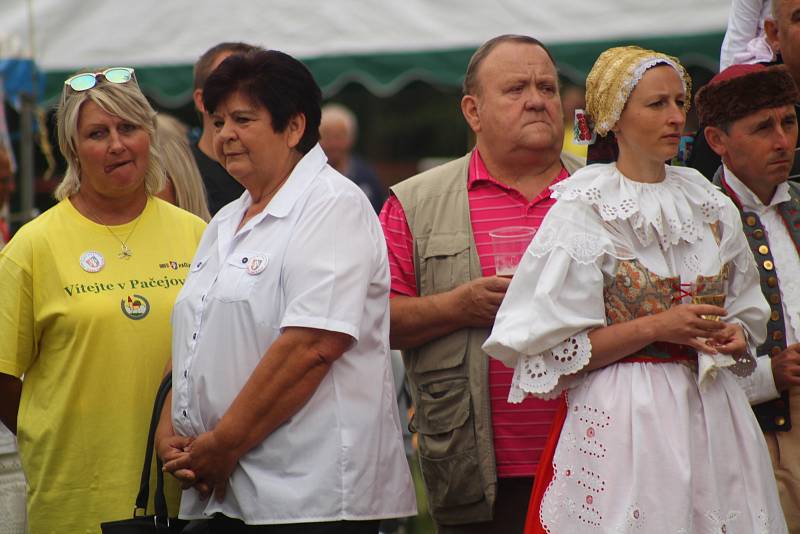 Pačejovští po modré letos získali zlatou stuhu  a postupují do finále soutěže Vesnice roku 2019.