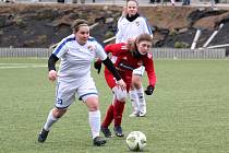 Zimní příprava, ženy: SK Klatovy 1898 (na snímku fotbalistky v červených dresech) - FC Viktoria Plzeň B / TJ VS Plzeň (bílé dresy) 0:6 (0:2).