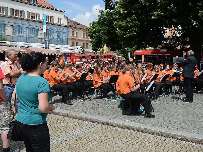 Hasiči v Sušici oslavili 140 let, cvičně přitom zapálili radnici