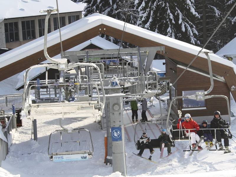 Zahájení lyžařské sezony na Šumavě. Ski areál Špičák 8. 12. 12