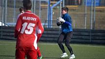 Fotbaloví dorostenci SK Klatovy 1898 (na archivním snímku hráči v červených dresech) přehráli Vejprnice 2:0.