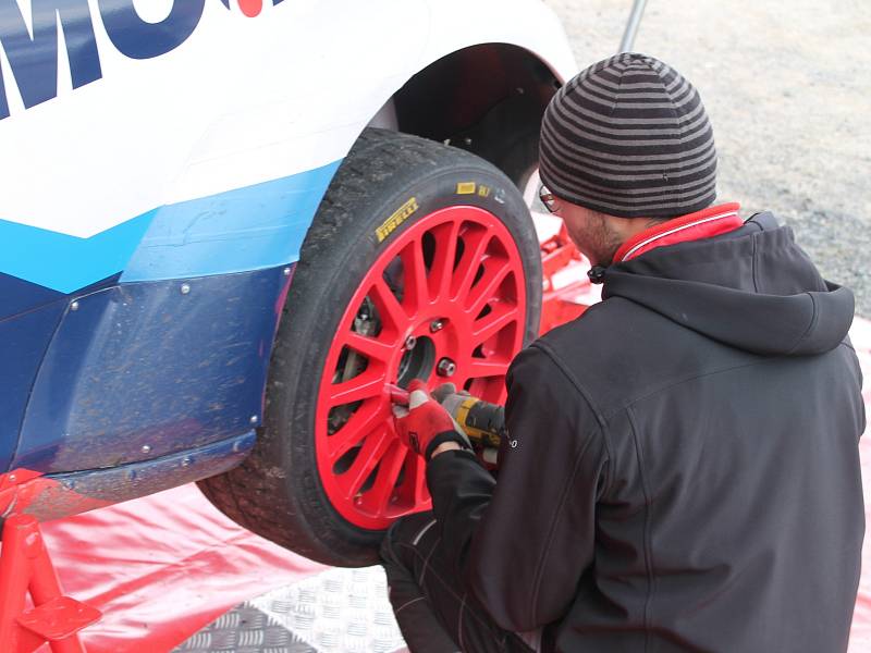 Testování Škody Fabia S2000 před Rallye Šumava s pilotem Janem Černým.