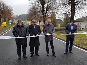 Kraj opravil silnici z Plánice na křižovatku pod Bukovákem.