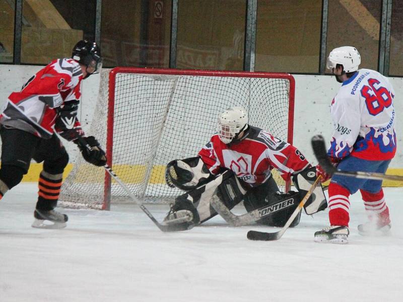 Plzeňská krajská liga Klatovy B (b) - Pubec Plzeň 10:2.