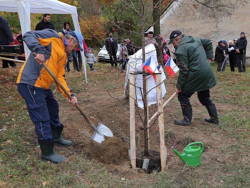 Oslavy 100. výročí republiky na rozhraní Předslavska a Měčínska.