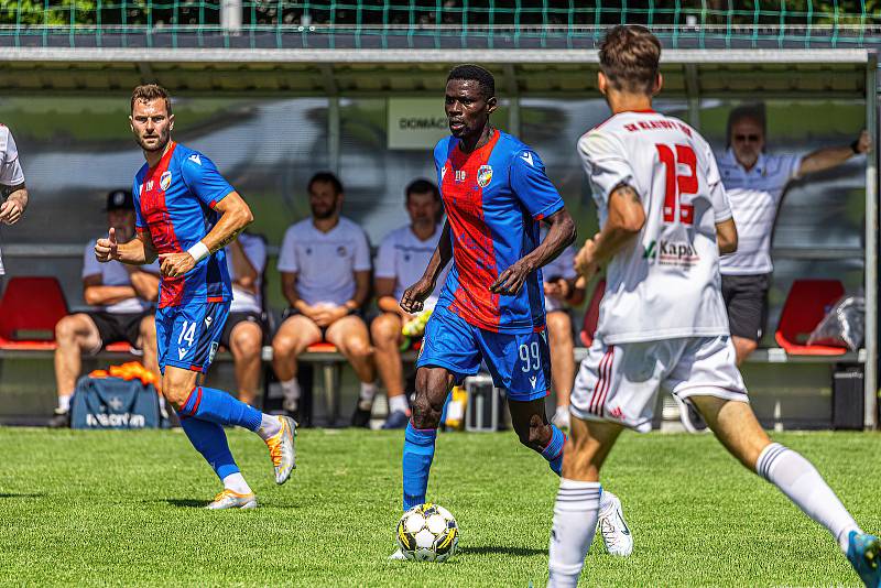 Přátelské utkání: FC Viktoria Plzeň - SK Klatovy 1898 (bílé dresy).