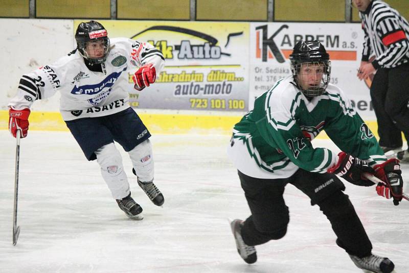 Krajská liga juniorů 2016/2017: HC Klatovy B (bílé dresy) - HC Slavoj Český Krumlov 4:5sn