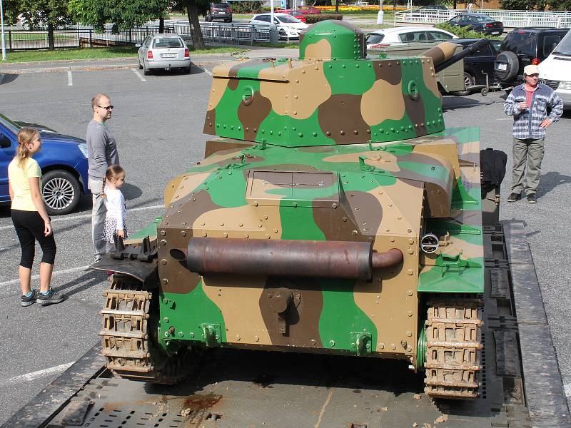 Výstava TGM a armáda, historický tank a dobový tábor v Klatovech