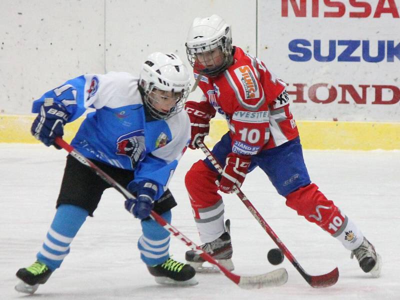 Krajská liga přípravek: HC Klatovy (v červeném) - HC Škoda 1929 4:9.