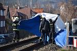 Při střetu s vlakem v Klatovech zemřel starší muž.