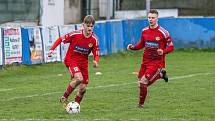 20. kolo FORTUNA divize A: SK Klatovy 1898 (na snímku hráči v červených dresech) - FC Viktoria Mariánské Lázně (žlutí) 0:2 (0:1).