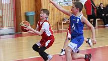 Kvalifikace o národní finále nejmladších minižáků v basketbalu - zápas Klatovy (červení) - Domažlice.