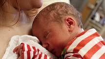 Martin Knopf z Domažlic se narodil v klatovské porodnici 26. února v 9:41 hodin (2750 g, 49 cm). Rodiče Simona a David věděli dopředu, že se jim narodí chlapeček.