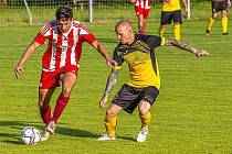 30. kolo I. A třídy: TJ Start Luby (červení) - Bělá nad Radbuzou 3:1 (1:0).