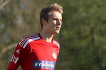 Fotbalista Jakub Brabec (na archivním snímku z utkání v Sedlčany) byl po zápase svých Klatov na hřišti plzeňské Doubravky zklamaný.