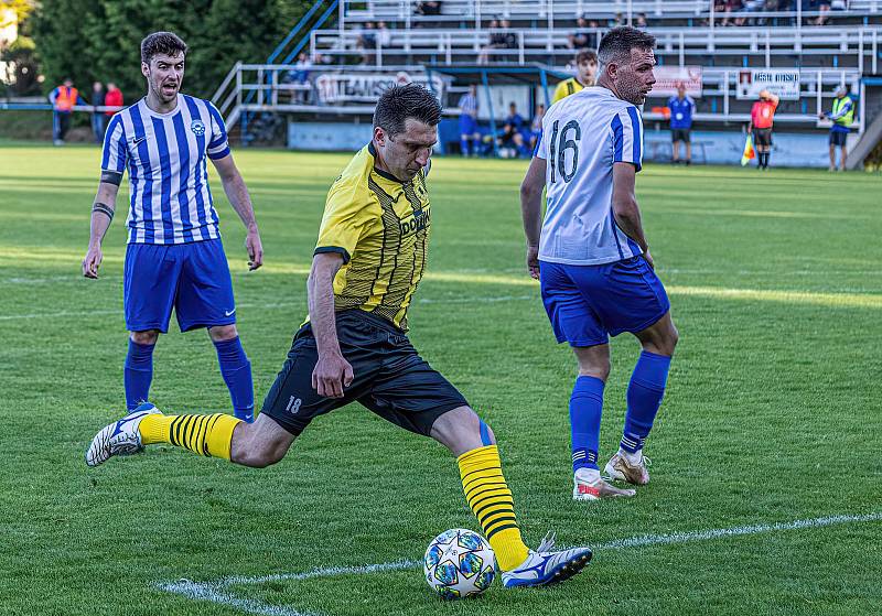 26. kolo KPM: FK Okula Nýrsko - TJ Jiskra Domažlice B 0:4 (0:2).