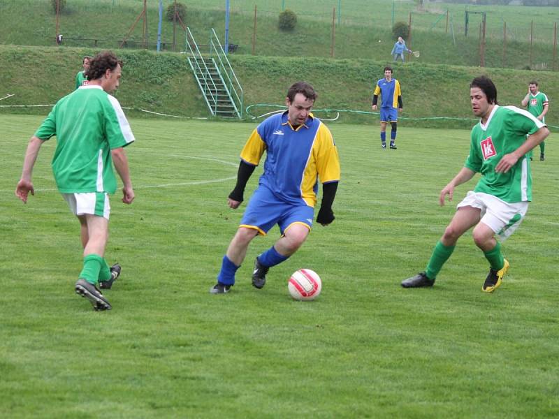 IV. třída, skupina A Ježovy - Dlažov 6:0.