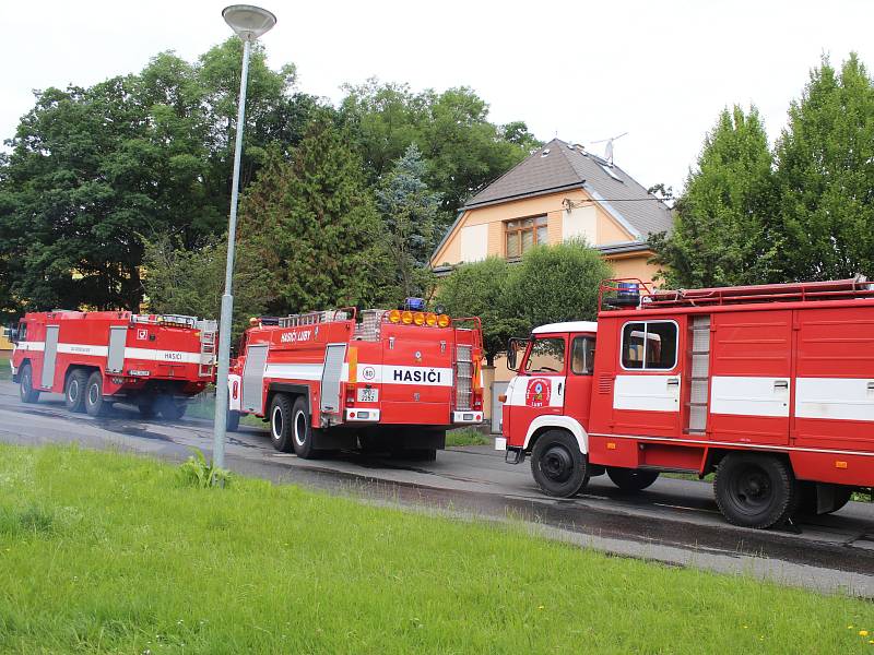 Cvičení na zimním stadionu v Klatovech, kde byl hlášen únik čpavku.