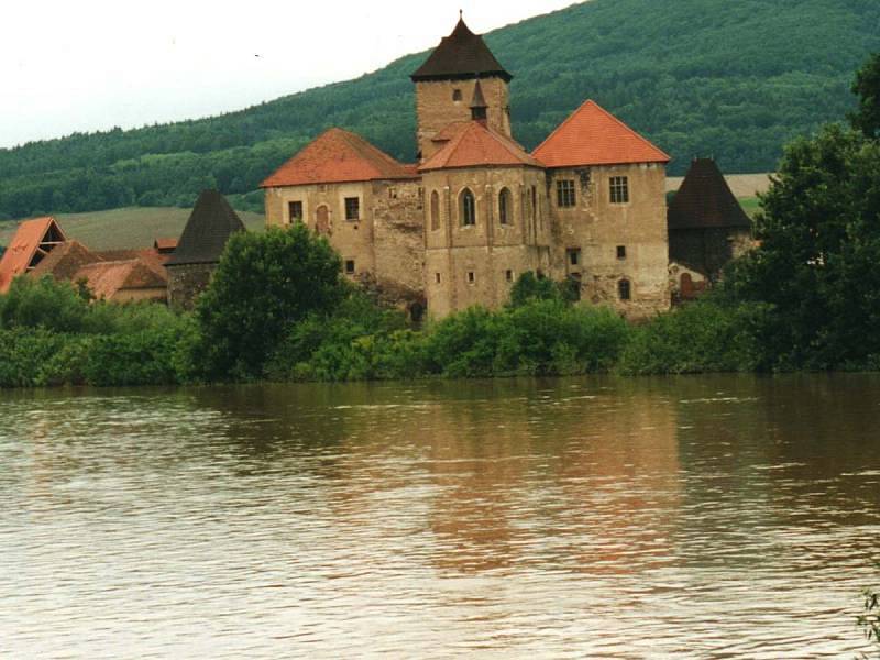 Švihov v době povodní v roce 2002. Foto: archiv