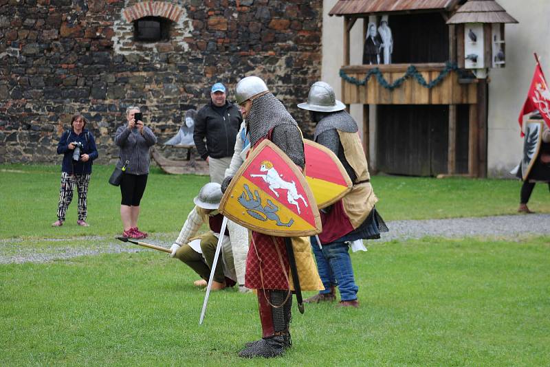 Kdo navštívil o víkendu vodní hrad Švihov, tak se přesunul v čase o několik století zpět – do roku 1314 po Kristu.