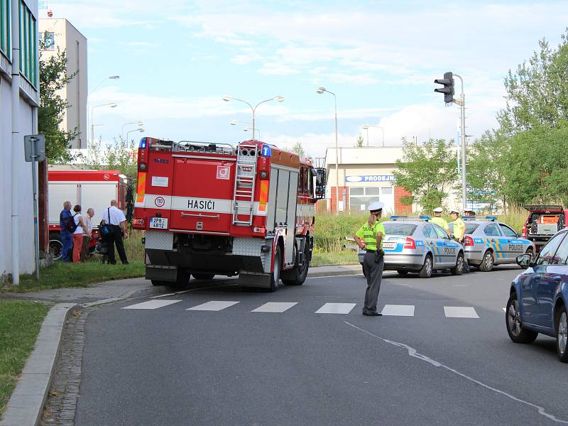 Střet vlaku a osobního auta v Klatovech.