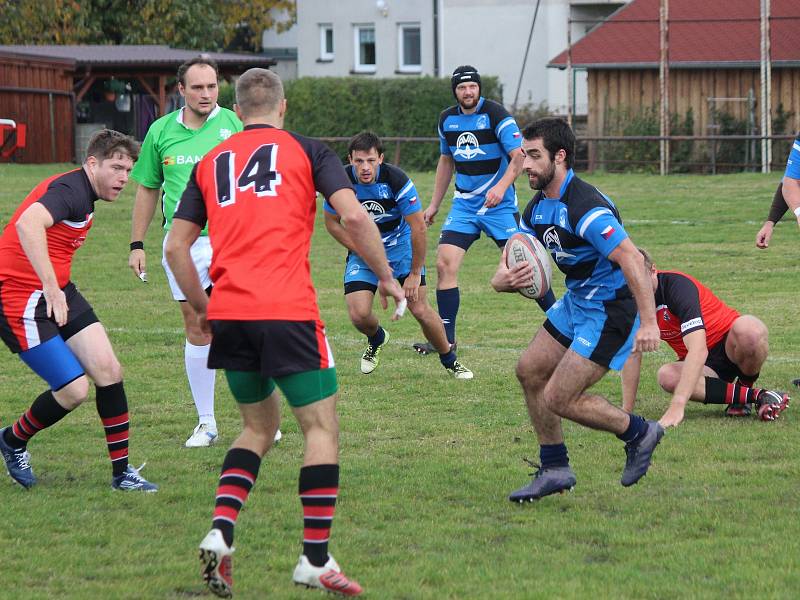 Rugby Šumava Nýrsko (na archivním snímku hráči v oranžových dresech).