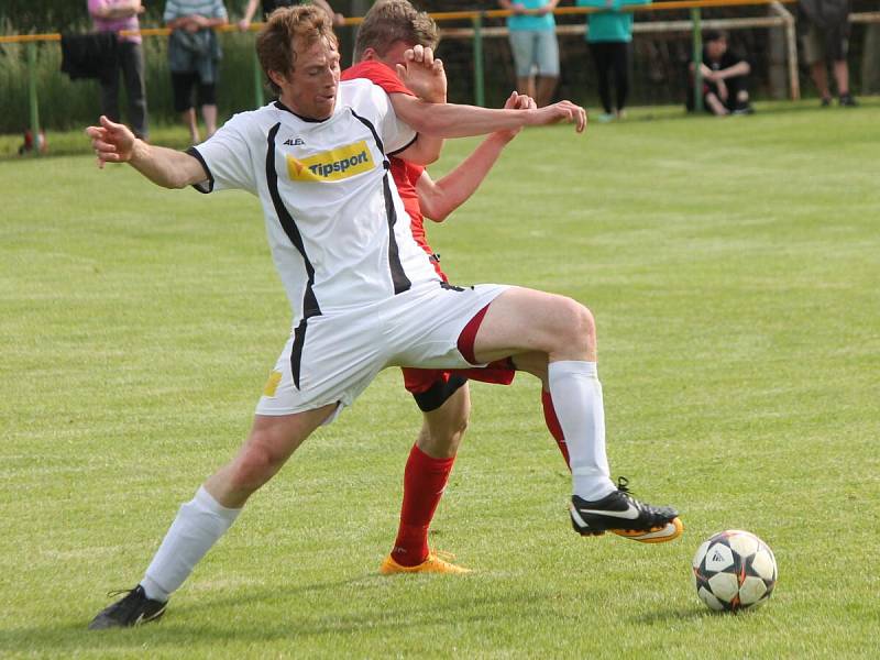 1. A třída: Svéradice (v bílém) - Pačejov 2:1.