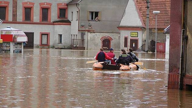 Švihov v době povodní v roce 2002. 
