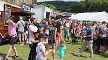 Street food festival na hradě ve Švihově.