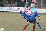 Krajský přebor mužů: Luby (v červeném) - Klatovy 0:3.