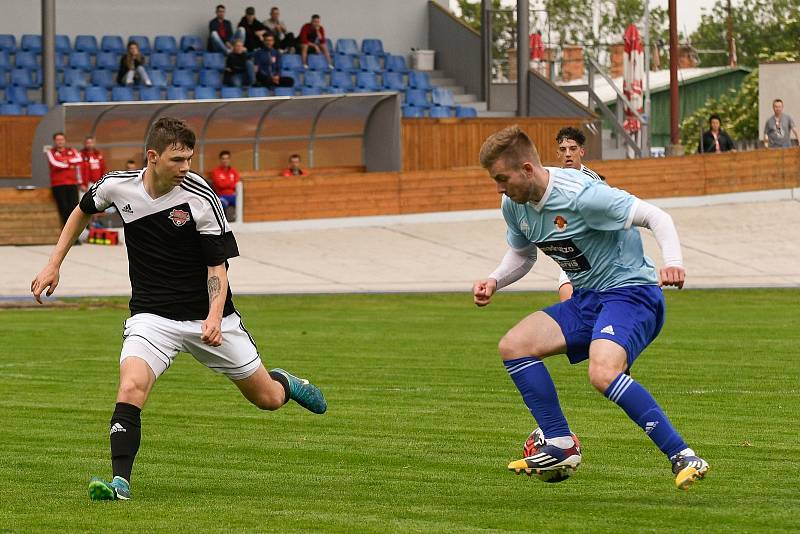 archivní fotogalerie: SK Petřín Plzeň (černí) vs. SK Klatovy 1898 (modří).