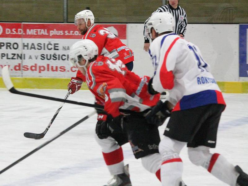 Krajská liga: HC Klatovy B (červené dresy) - HK Rokycany 5:4