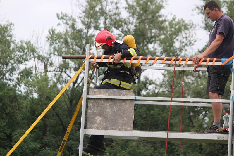 Železný hasič v Lubech.